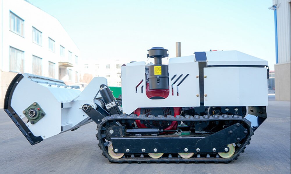 GKK100C Remote Control Flail Mower Adjustable Cutting Parameters