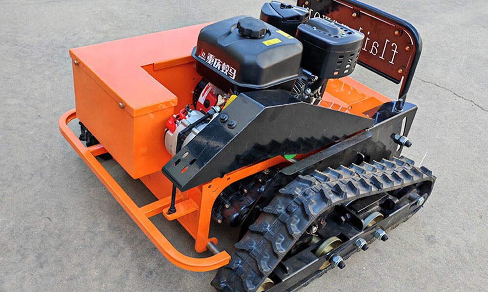 GKKQ50 Remote Control Flail Mower Steep Slopes Up To 45°