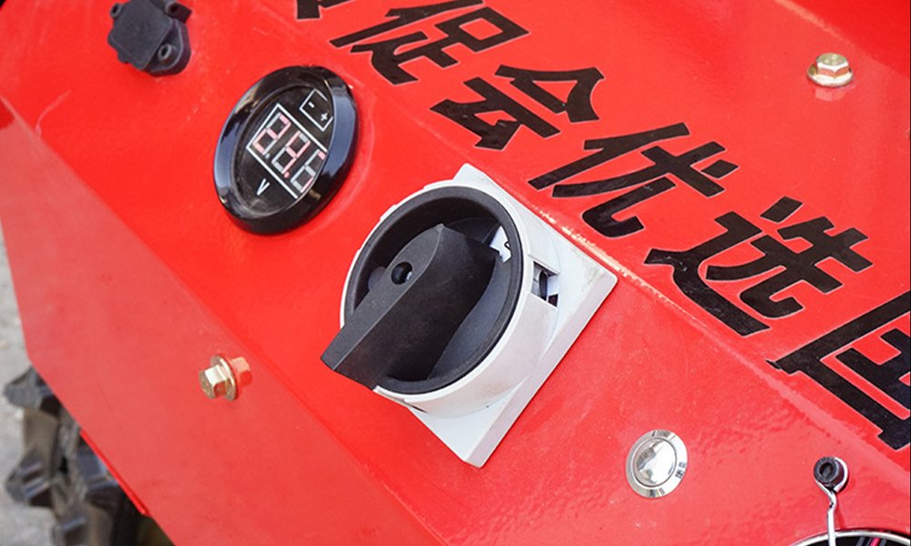 SKK55-B Remote Control Track Mower Brushless drive motor offers energy efficiency