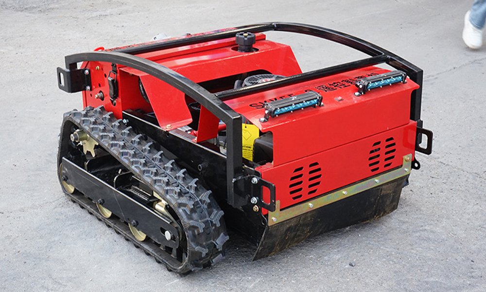 SKK55-B Remote Control Track Mower Operate safely from up to 200 meters
