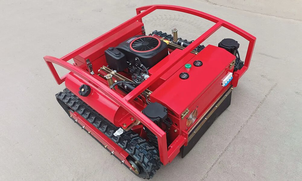 SKK80-2A-1P Remote Control Track Mower Reinforced Low-Profile Tank Design