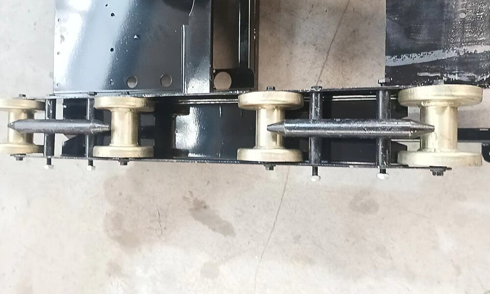 SKK80-2A-1P Remote Control Track Mower Track Anti-Detachment Bracket