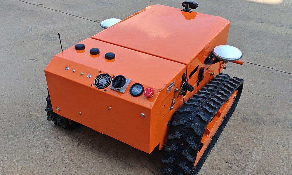 SKY50-D Remote Control Track Mower Quick-Change Lithium Battery System