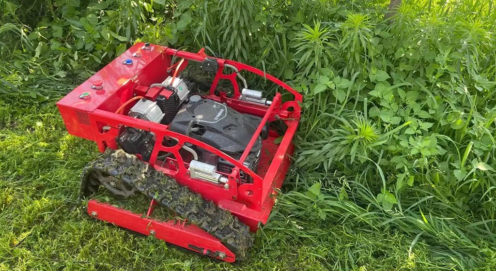 Best Remote Control Track Mower Cleaning