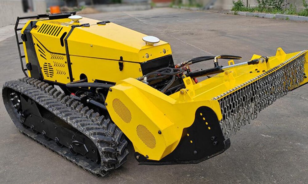 CFTH-140 Remote Control Crawler Lawn Mower Tackle Steeper Slopes Safely