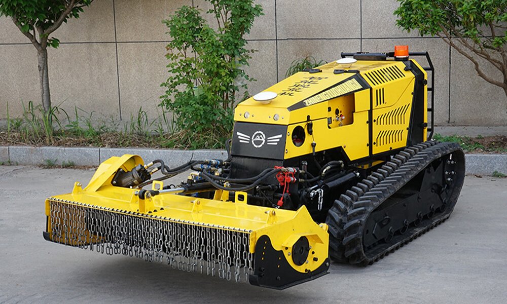 Cfth-140 Remote Control Crawler Lawn Mower Cooling And Durability For Continuous Work