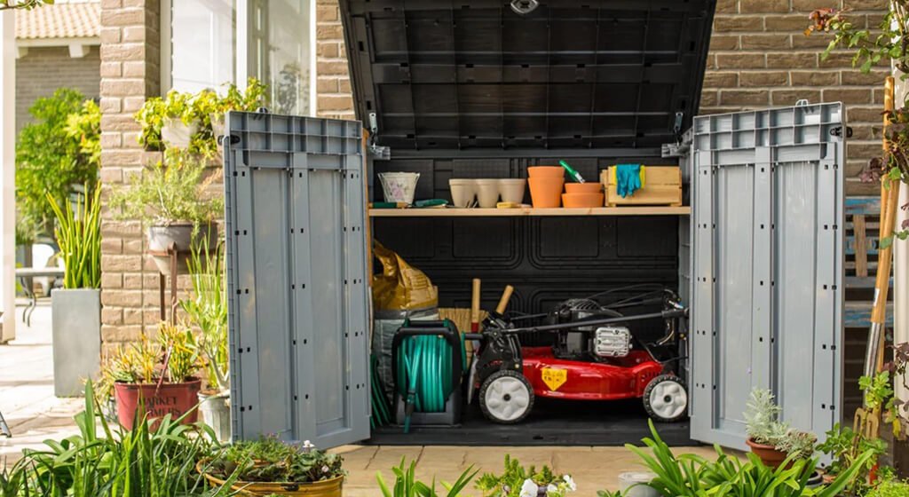 Choose a Remote Control Track Mower Storage