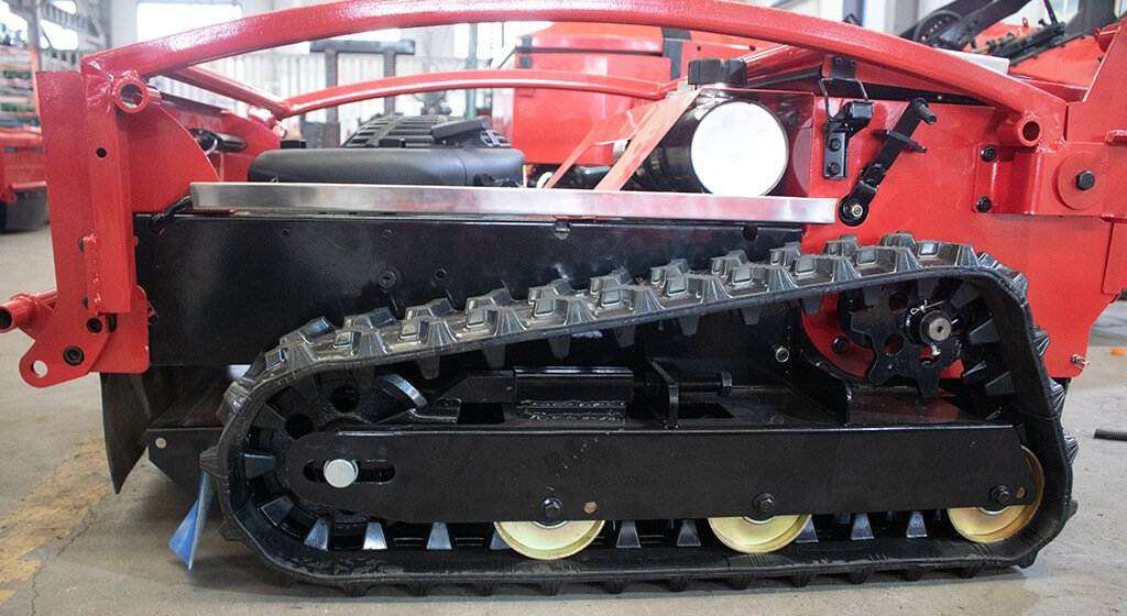 Best Mower For Steep Slopes Low Center of Gravity and Wide Base