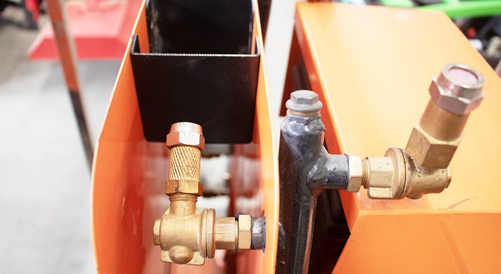 Choosing the Right Vineyard Sprayer Nozzle Options