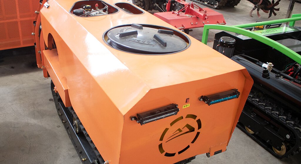 Choosing the Right Vineyard Sprayer Tank Capacity